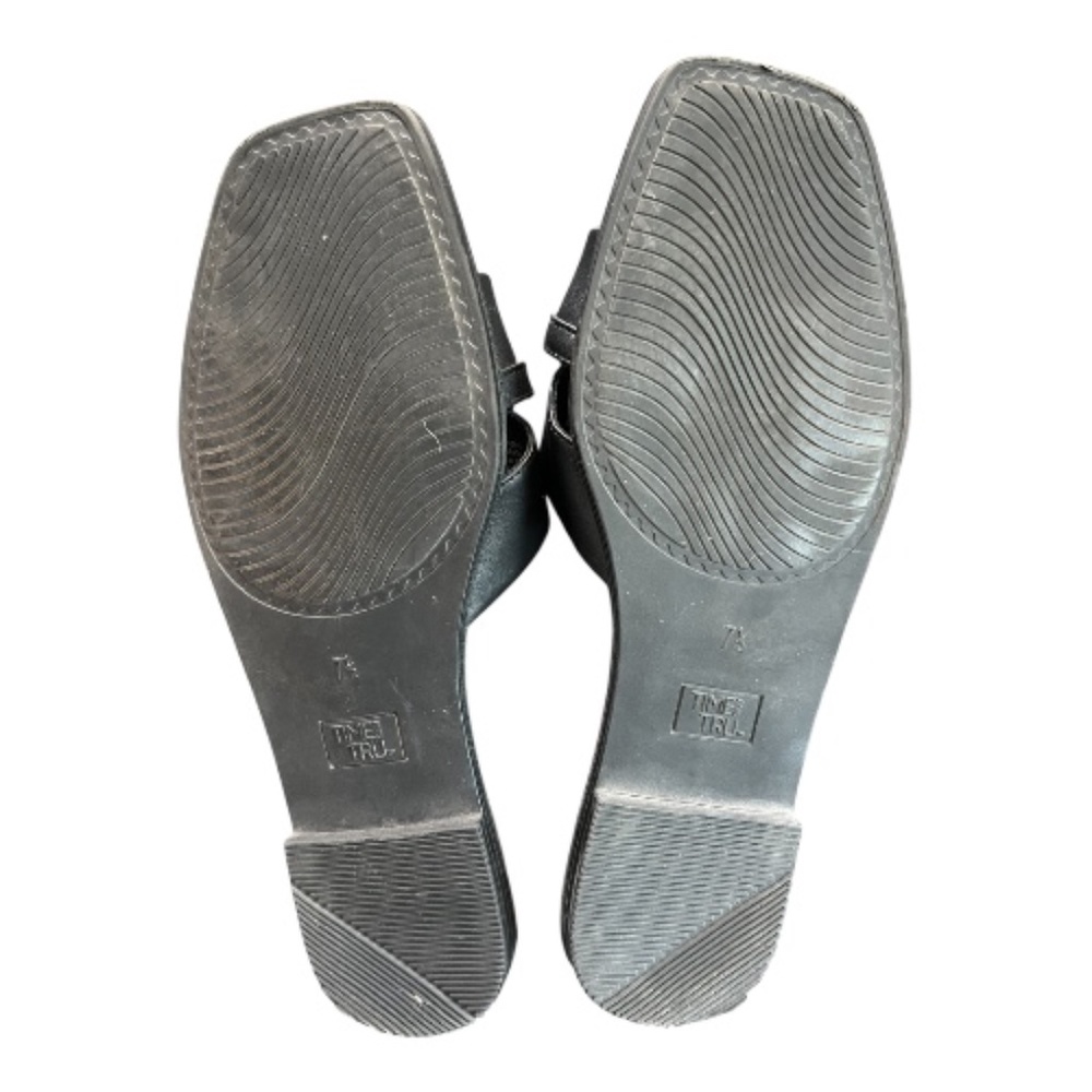 EUC Time & Tru black memory foam slides gold chain | size 7.5 - Picture 5 of 6